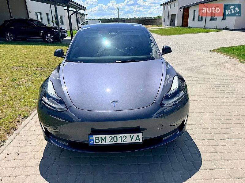Седан Tesla Model 3 2023 в Сумах