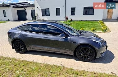 Седан Tesla Model 3 2023 в Сумах