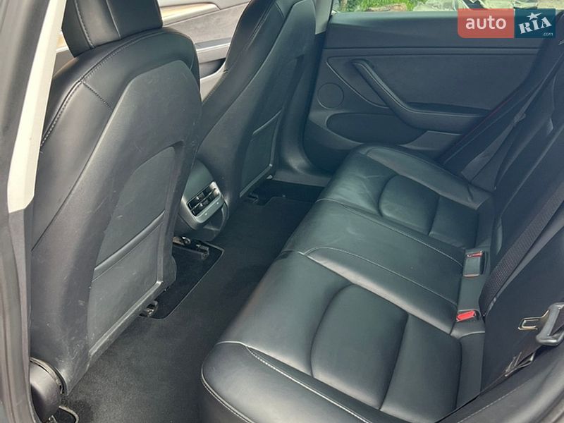 Седан Tesla Model 3 2022 в Хмельницькому