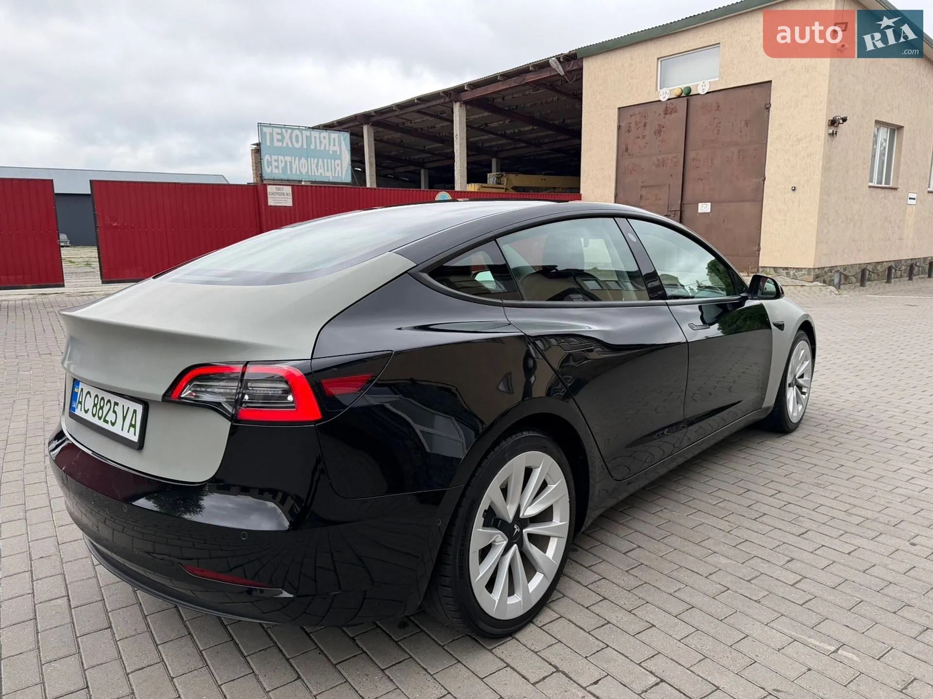 2021 Tesla Model 3 - мініатюра 19