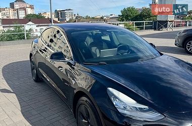 Седан Tesla Model 3 2019 в Хмельницком