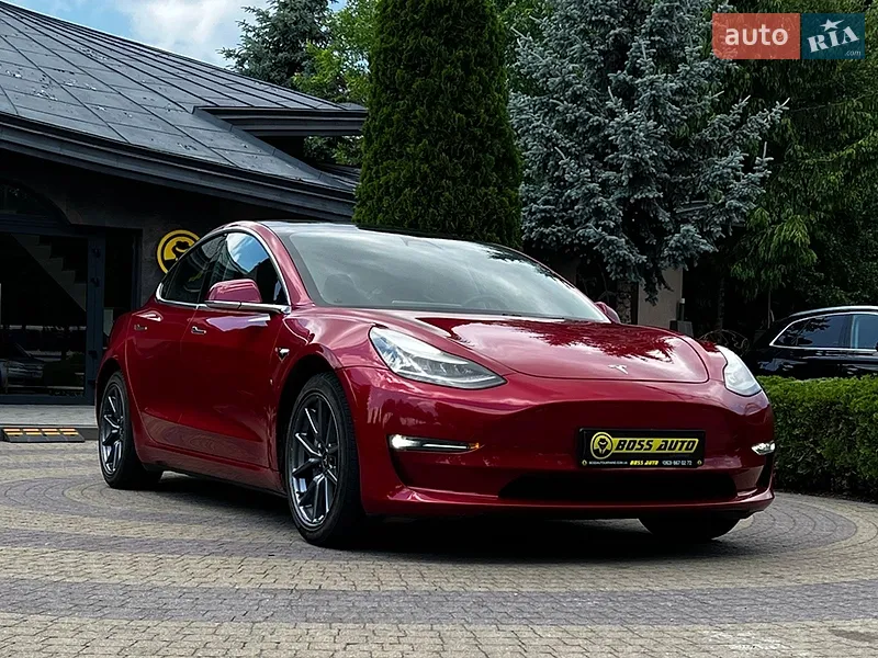 Tesla Model 3 2019