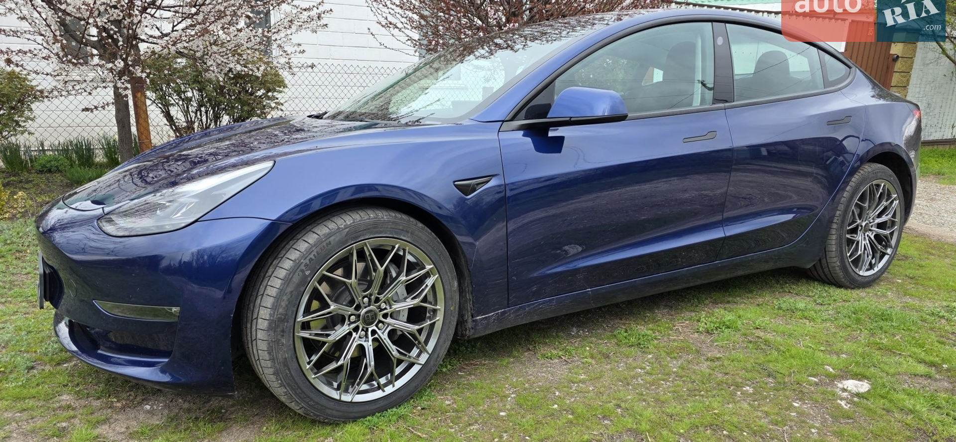 2022 Tesla Model 3 - фото 1
