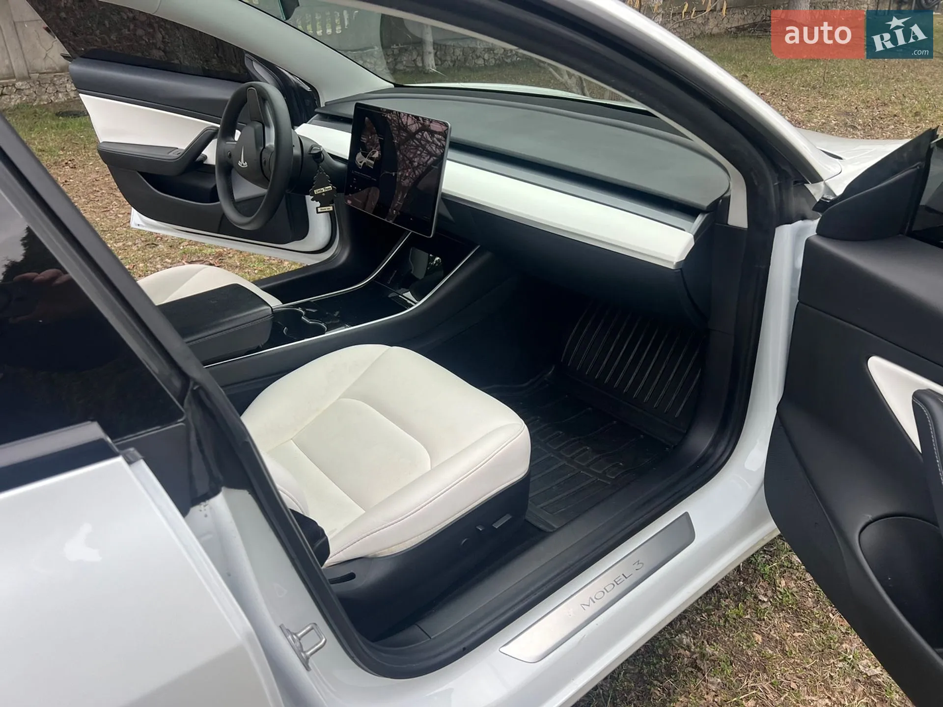 2020 Tesla Model 3 - мініатюра 19