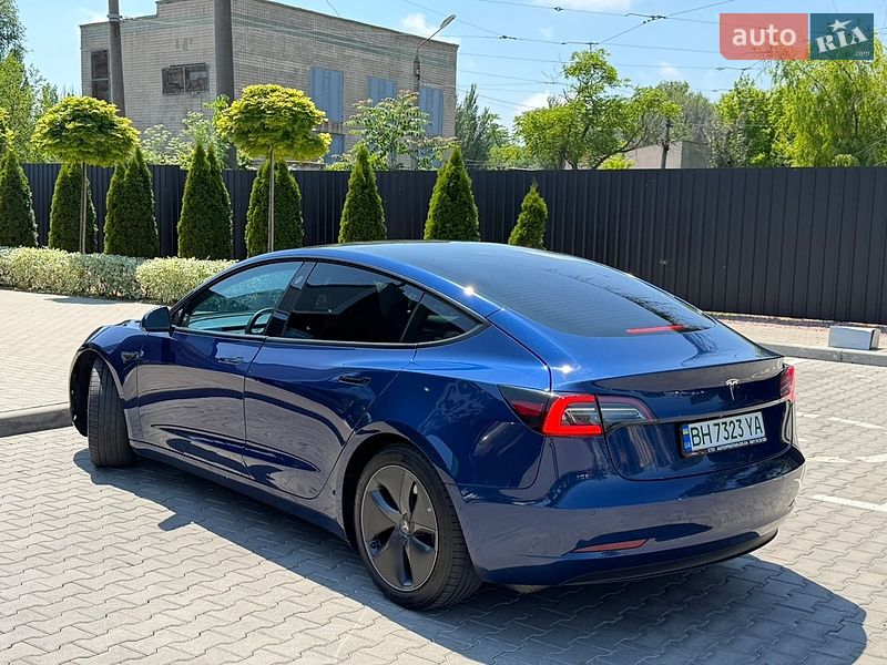 Седан Tesla Model 3 2021 в Одессе