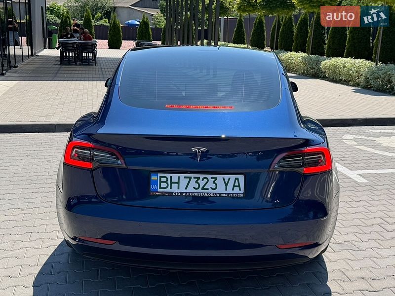Седан Tesla Model 3 2021 в Одессе
