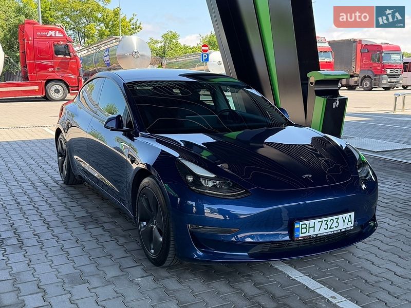 Седан Tesla Model 3 2021 в Одессе