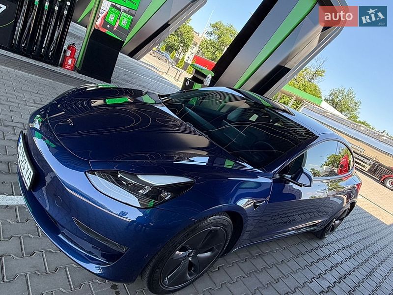 Седан Tesla Model 3 2021 в Одессе
