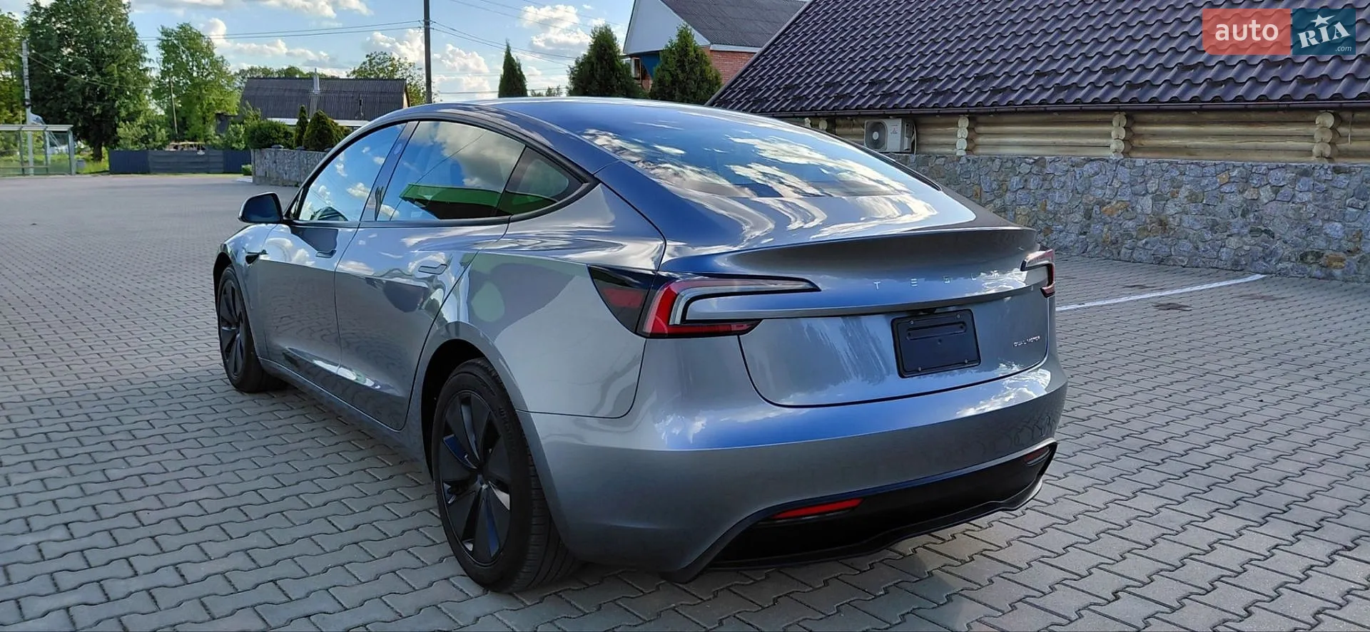 2025 Tesla Model 3 - мініатюра 12