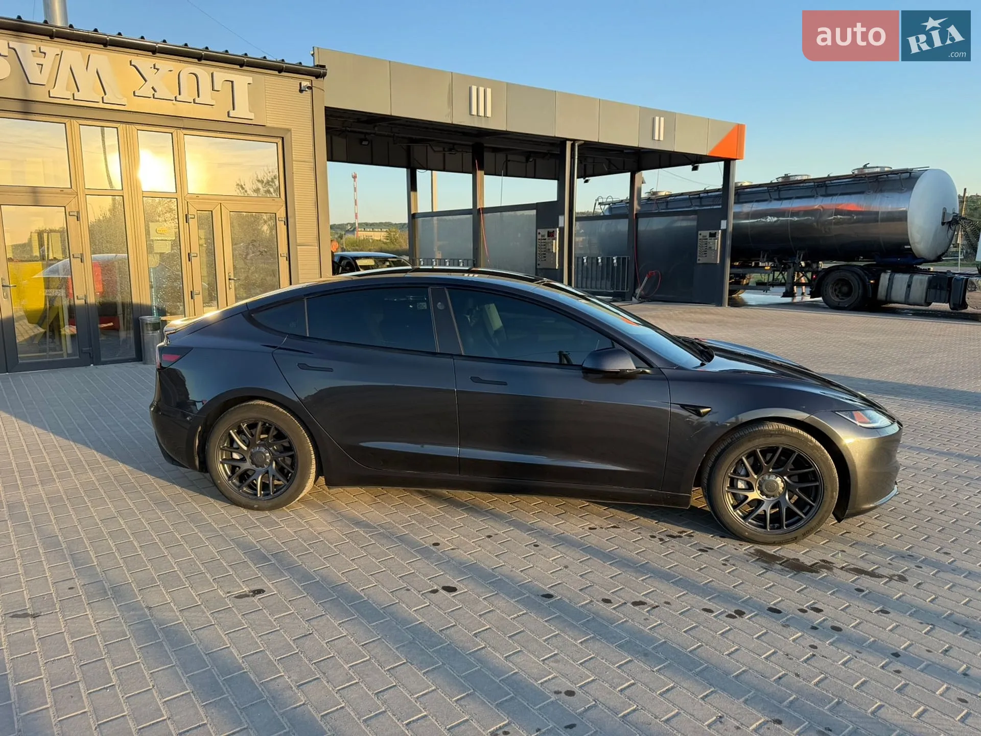 2024 Tesla Model 3 - мініатюра 27