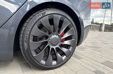 Седан Tesla Model 3 2021 в Дніпрі