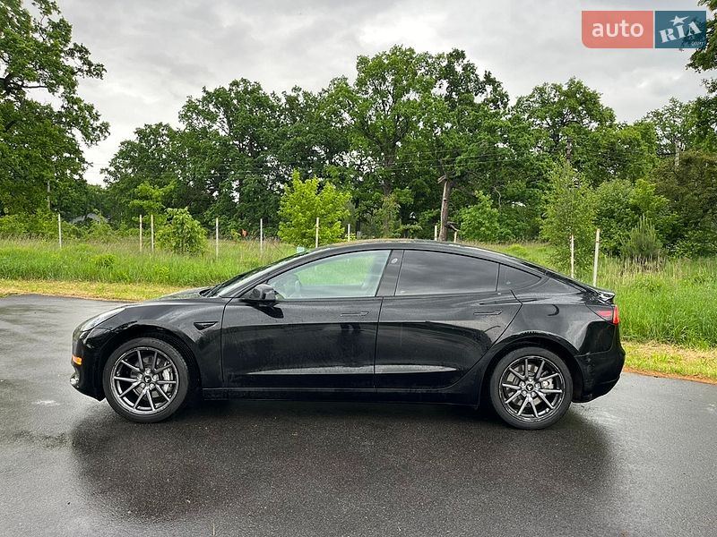Седан Tesla Model 3 2018 в Києві