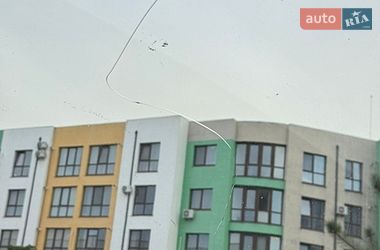 Седан Tesla Model 3 2018 в Ровно