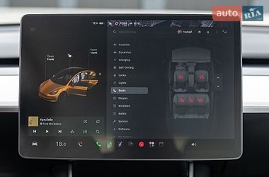 Седан Tesla Model 3 2018 в Львове