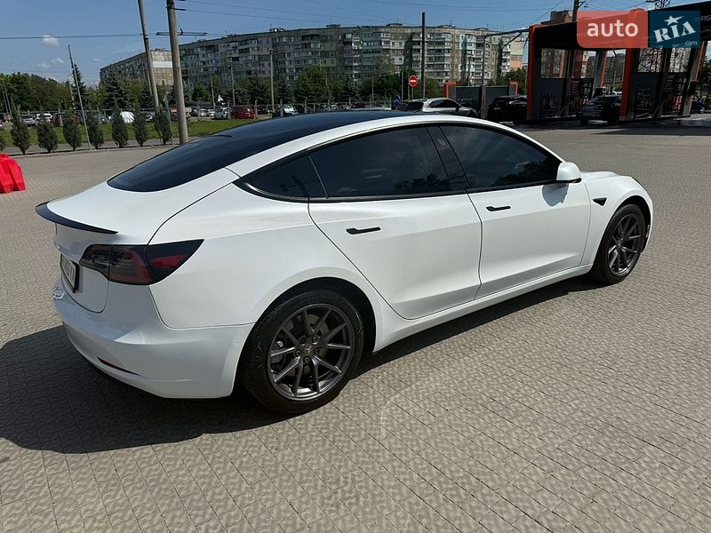 Седан Tesla Model 3 2021 в Полтаві фото 8 Седан Tesla Model 3 2021 в Полтаві