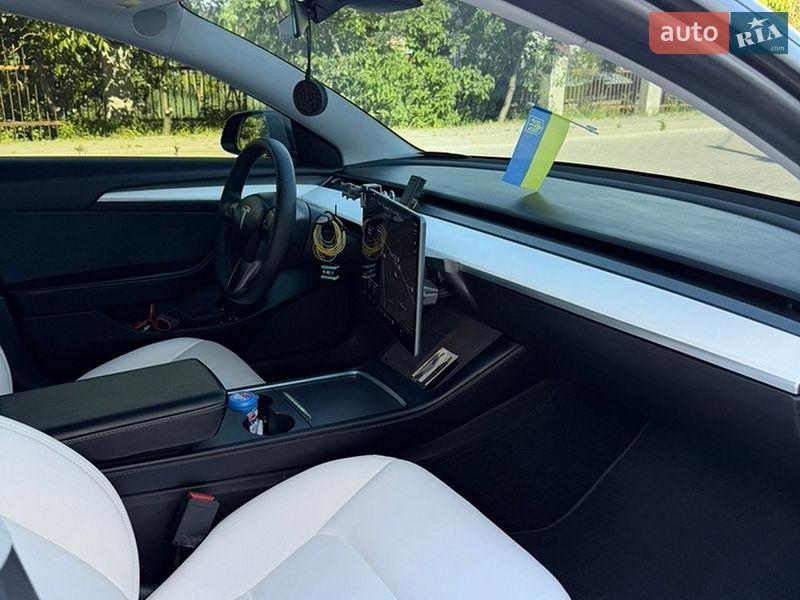 Седан Tesla Model 3 2021 в Львові фото 36 Седан Tesla Model 3 2021 в Львові