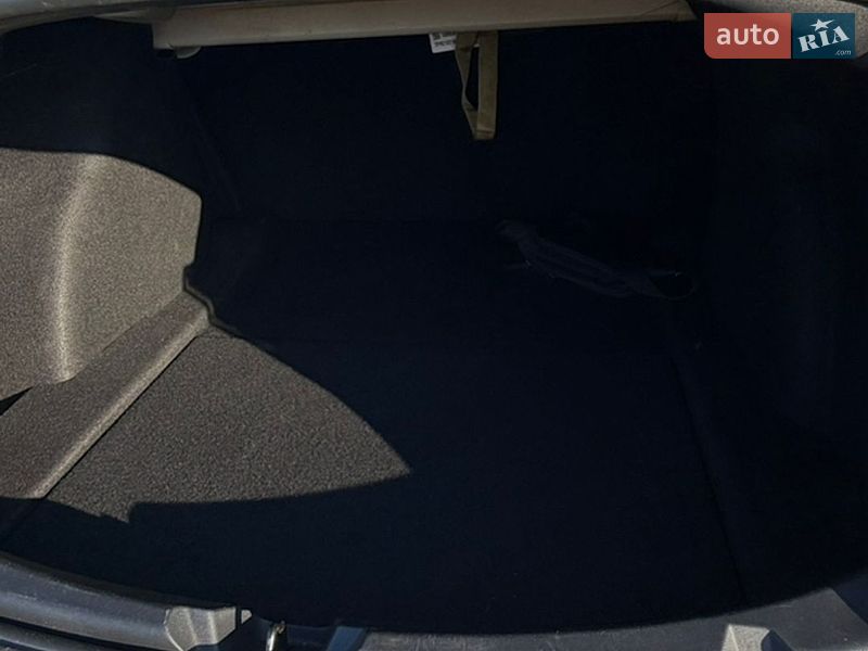 Седан Tesla Model 3 2021 в Самборе