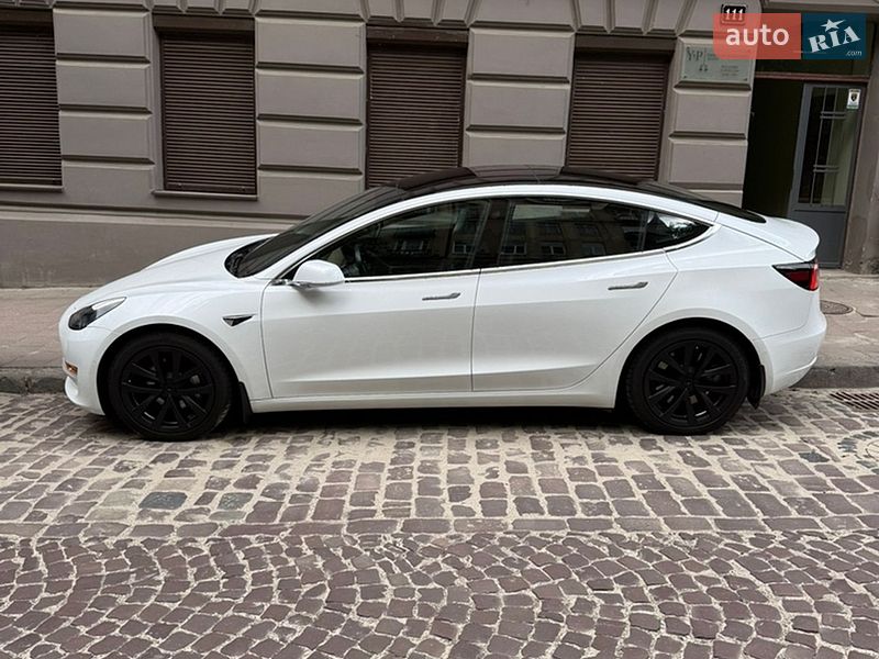 Седан Tesla Model 3 2018 в Львове фото 7 Седан Tesla Model 3 2018 в Львове