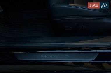 Седан Tesla Model 3 2022 в Тернополе