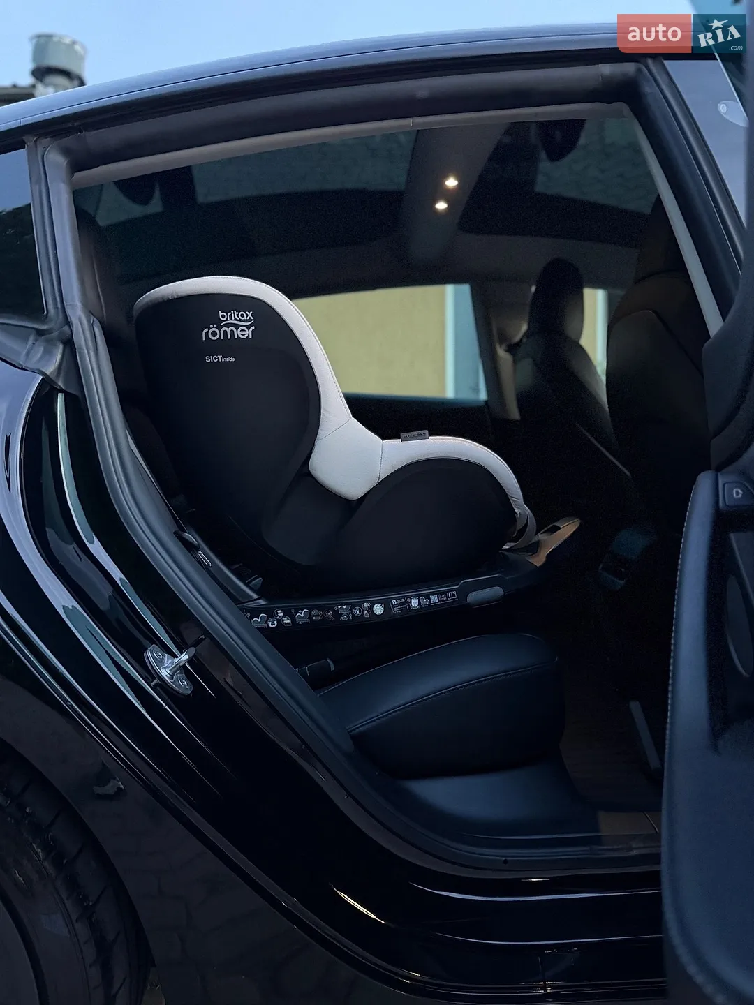 2022 Tesla Model 3 - мініатюра 39