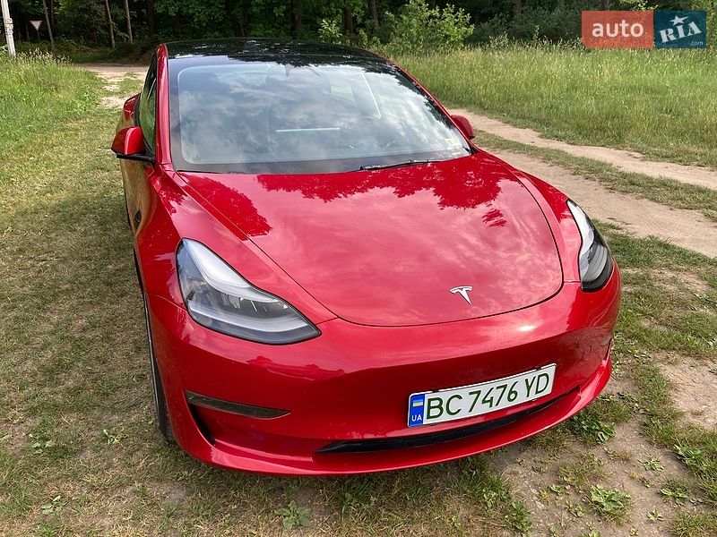 Tesla Model 3 2021