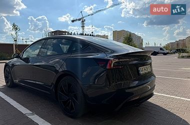 Седан Tesla Model 3 2024 в Києві