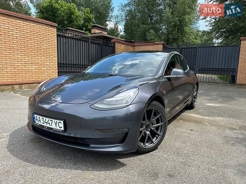 Tesla Model 3 2019 Tesla Model 3 2019