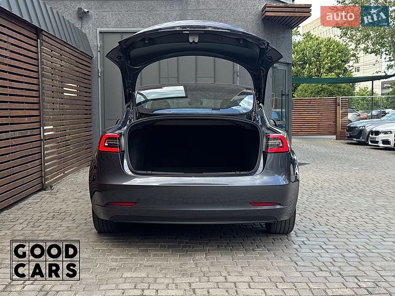 Седан Tesla Model 3 2020 в Одесі фото 20 Седан Tesla Model 3 2020 в Одесі