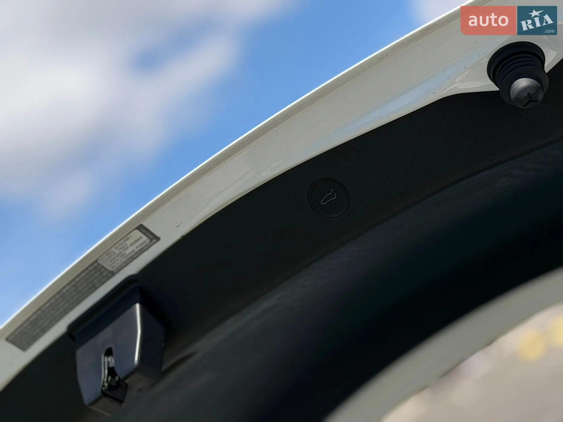 2020 Tesla Model 3 - мініатюра 15