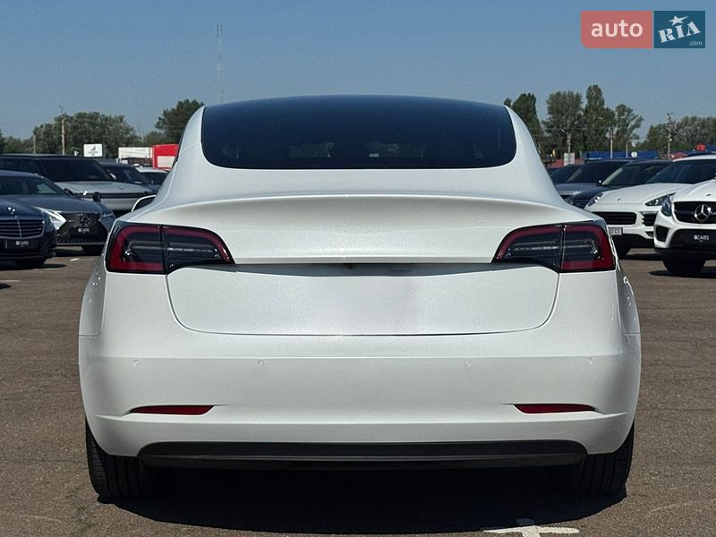 Седан Tesla Model 3 2021 в Киеве фото 8 Седан Tesla Model 3 2021 в Киеве