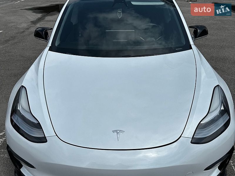 Седан Tesla Model 3 2018 в Днепре
