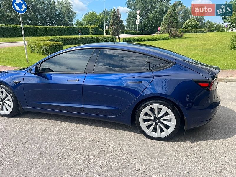 Седан Tesla Model 3 2022 в Киеве фото 4 Седан Tesla Model 3 2022 в Киеве