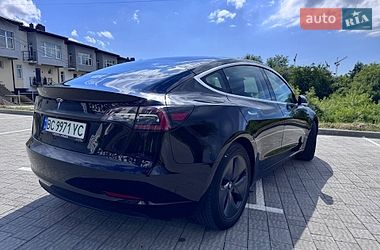 Седан Tesla Model 3 2018 в Львові