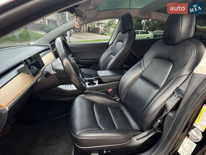 Седан Tesla Model 3 2018 в Киеве