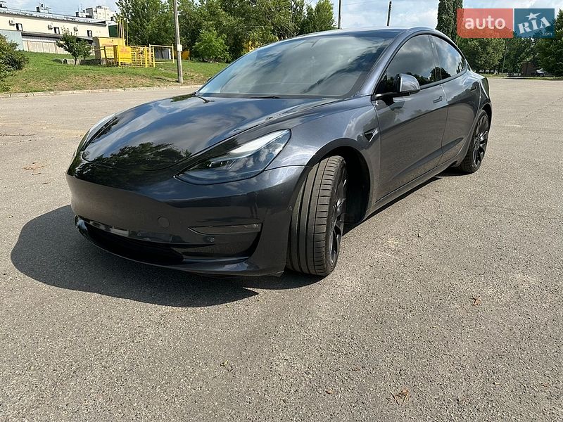 Седан Tesla Model 3 2022 в Харкові