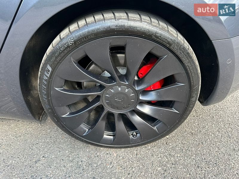 Седан Tesla Model 3 2022 в Харкові