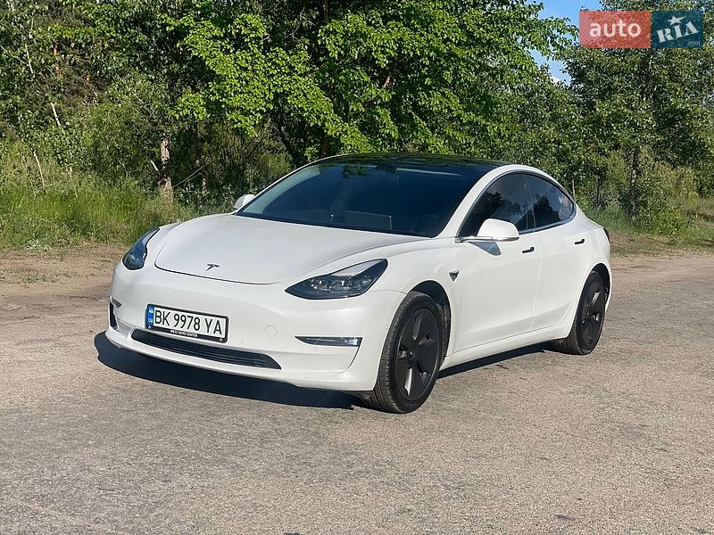 Седан Tesla Model 3 2019 в Каменском