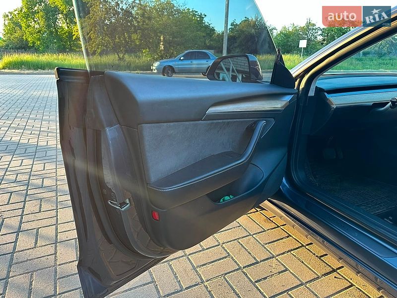 Седан Tesla Model 3 2022 в Харькове фото 12 Седан Tesla Model 3 2022 в Харькове