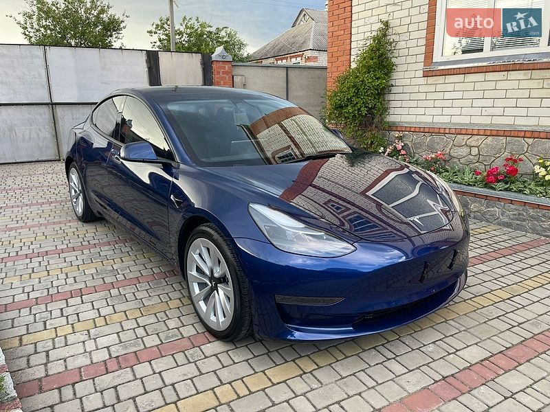 Седан Tesla Model 3 2022 в Харькове