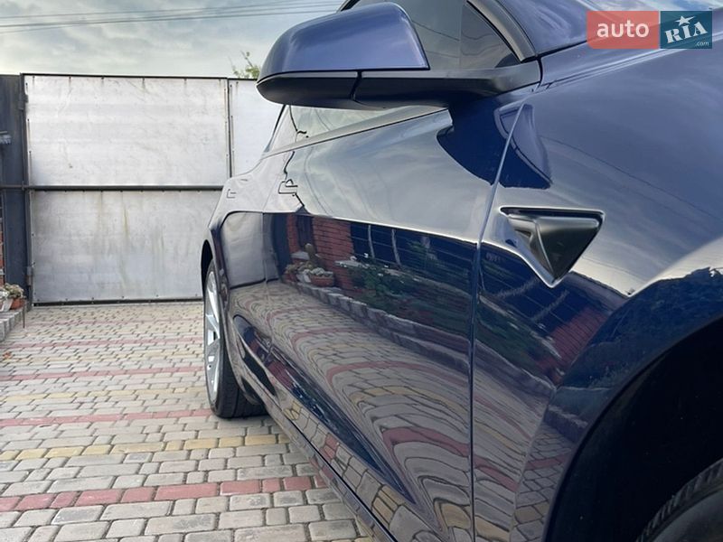 Седан Tesla Model 3 2022 в Харькове