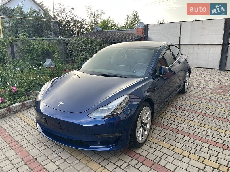Седан Tesla Model 3 2022 в Харькове