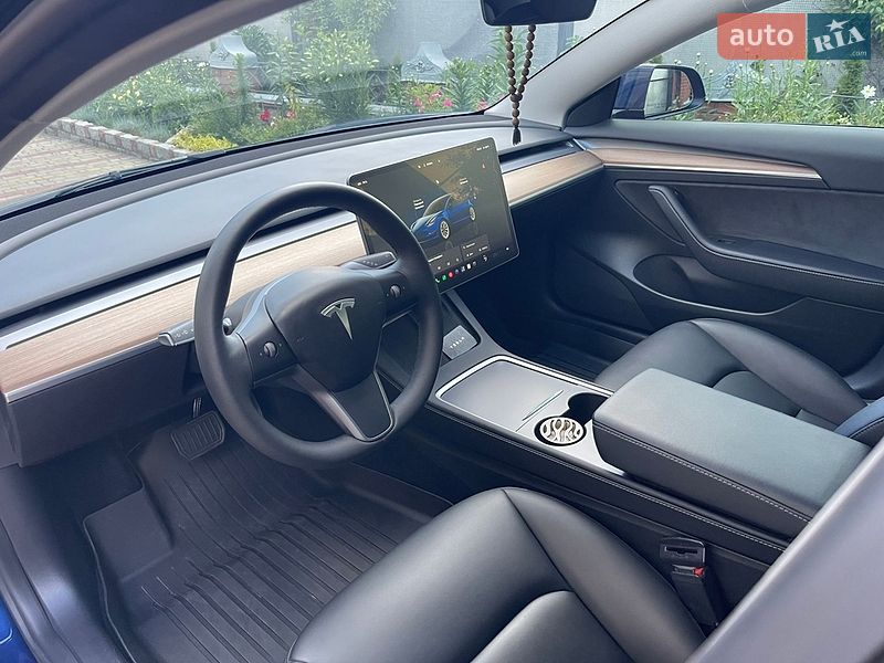 Седан Tesla Model 3 2022 в Харькове