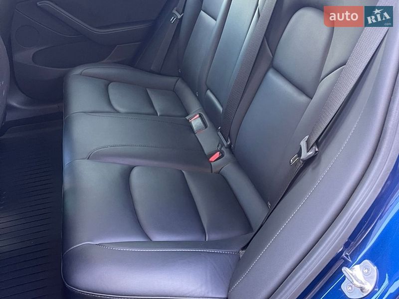Седан Tesla Model 3 2022 в Харькове