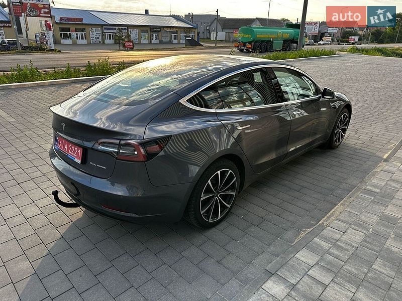 Седан Tesla Model 3 2019 в Киеве фото 13 Седан Tesla Model 3 2019 в Киеве