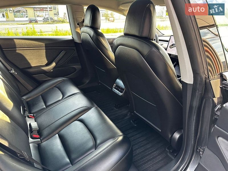 Седан Tesla Model 3 2019 в Киеве фото 33 Седан Tesla Model 3 2019 в Киеве