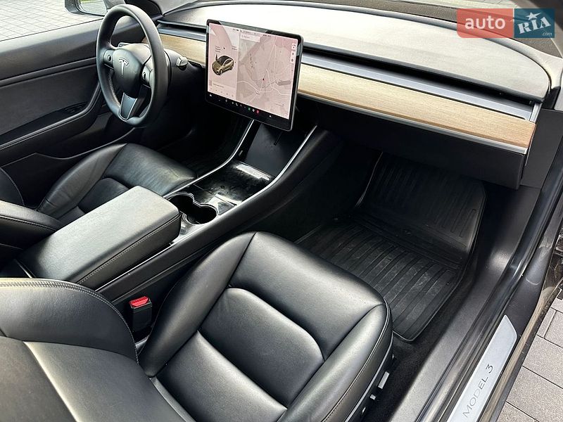 Седан Tesla Model 3 2019 в Киеве фото 34 Седан Tesla Model 3 2019 в Киеве