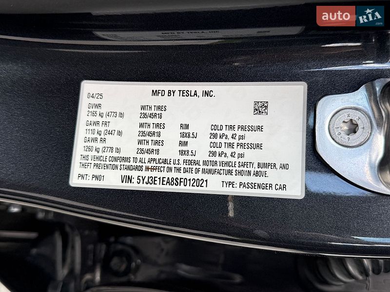 Седан Tesla Model 3 2025 в Коломиї