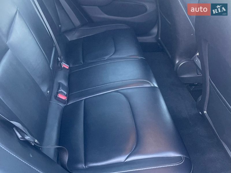 Седан Tesla Model 3 2018 в Киеве