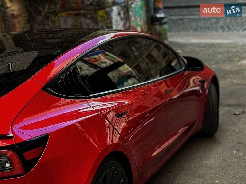 Седан Tesla Model 3 2022 в Одесі