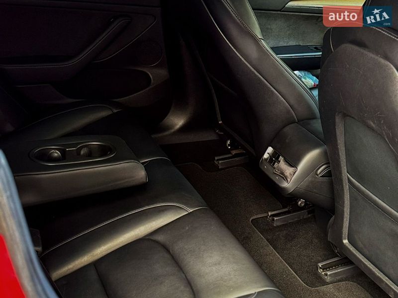 Седан Tesla Model 3 2022 в Одесі